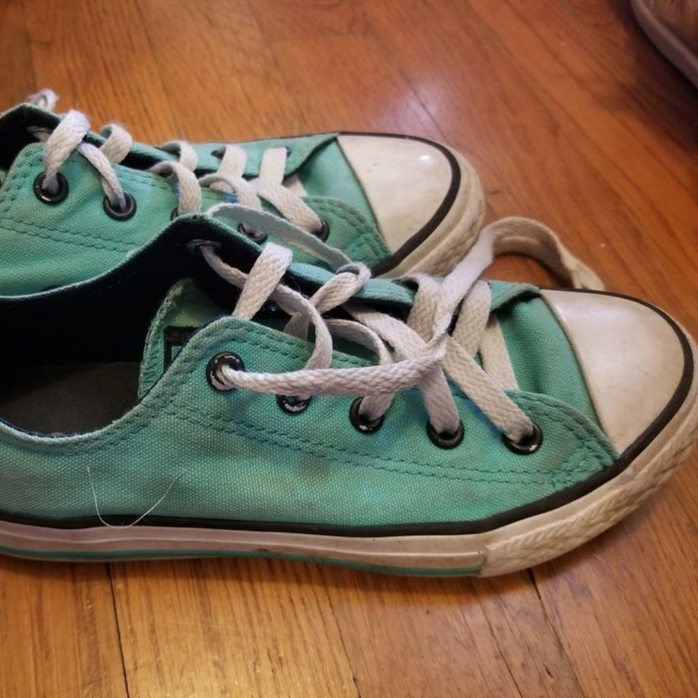 Youth size 1 Converse shoes